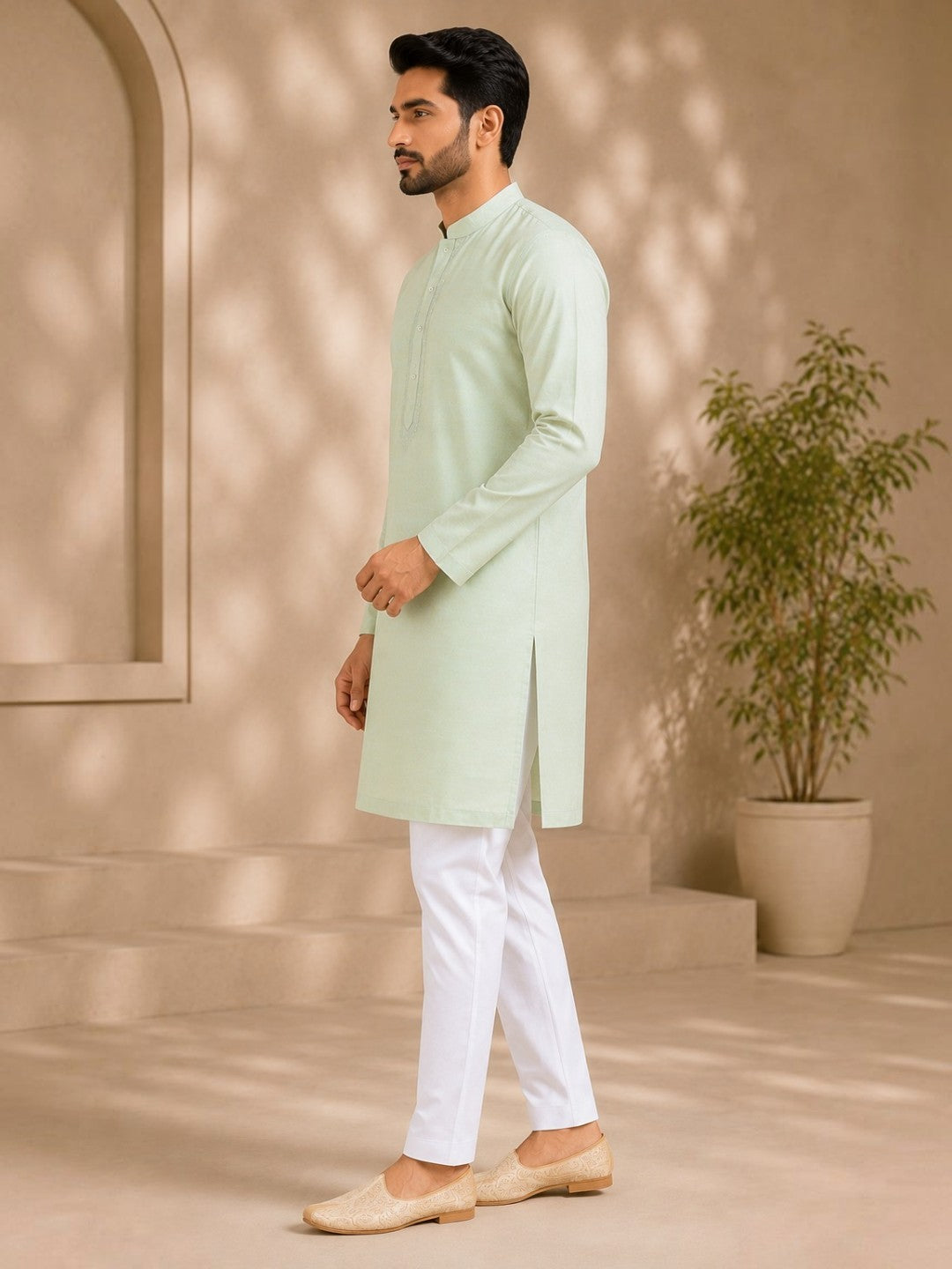 Tattva Solid Embroidered Mandarin Collar Short Kurta