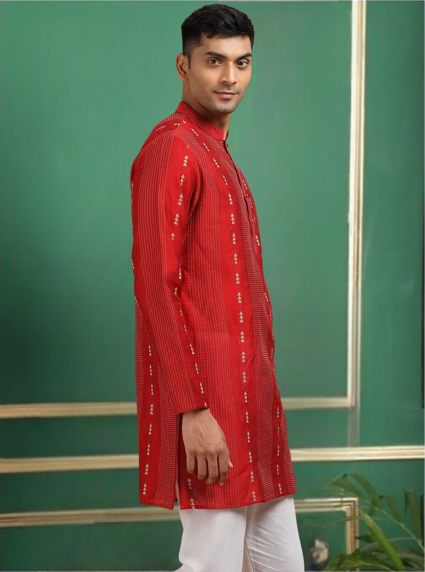 Tattva Scarlet Toned Threadwork Short Kurta