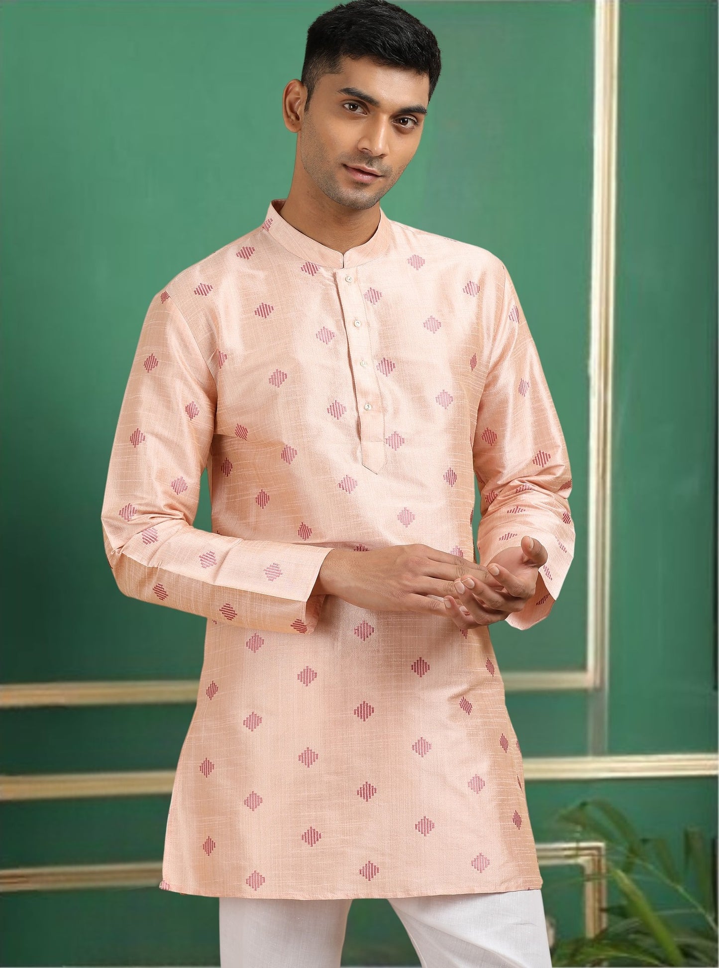 Tattva Pink Toned Threadwork Short Kurta