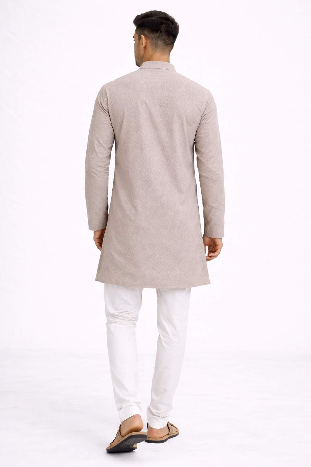 Tattva Men Thread Work Kurta