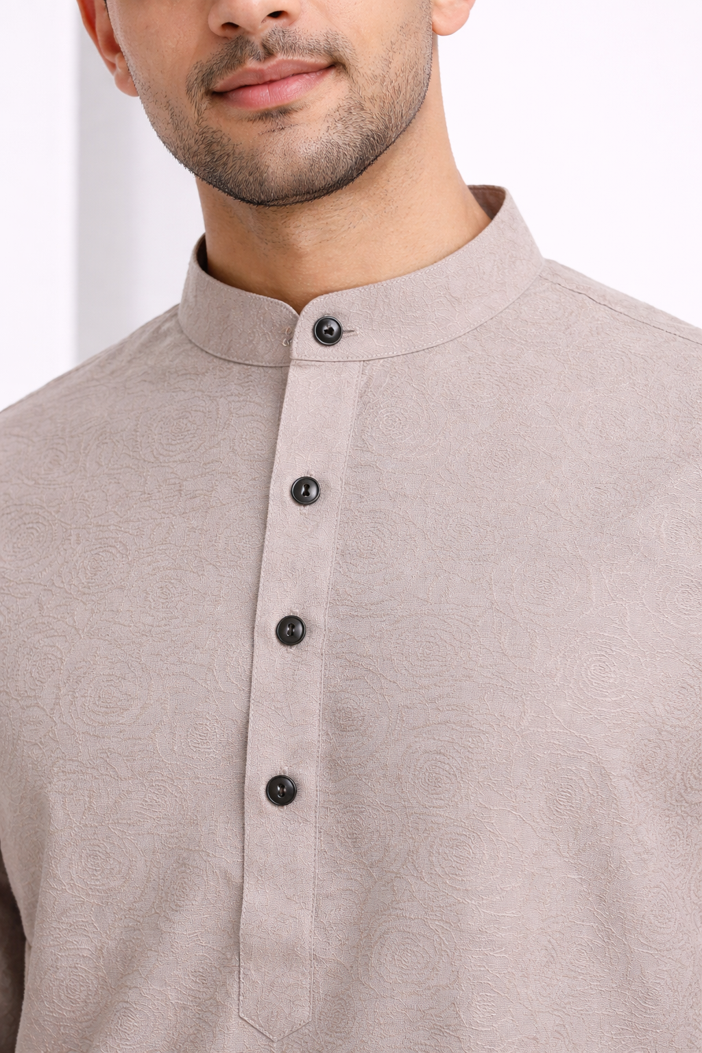Tattva Men Thread Work Kurta