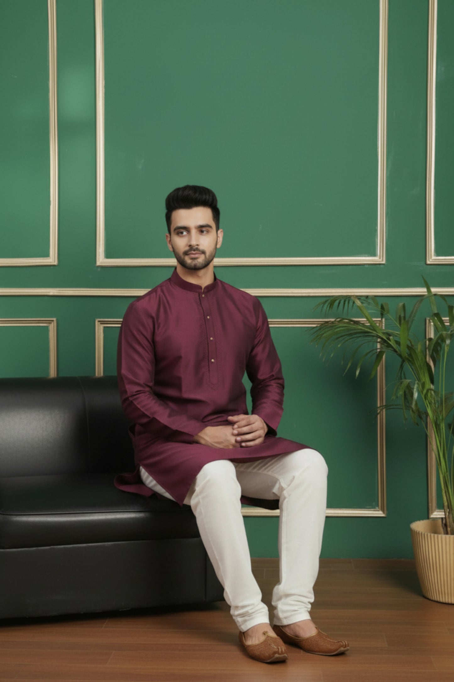 Tattva Men Embroidered Solid Short Kurta