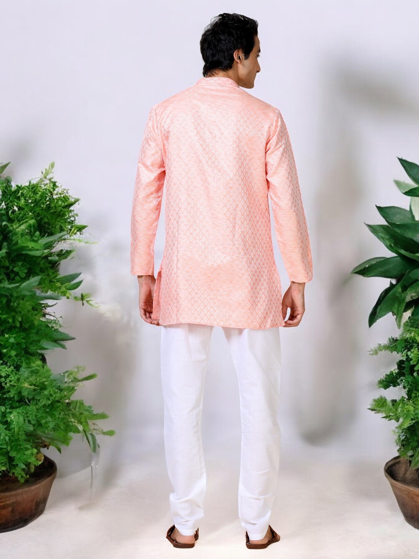 Tattva Men Solid Cotton Blend Straight Kurta