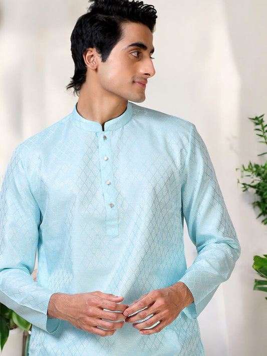 Tattva Men Solid Cotton Blend Straight Kurta