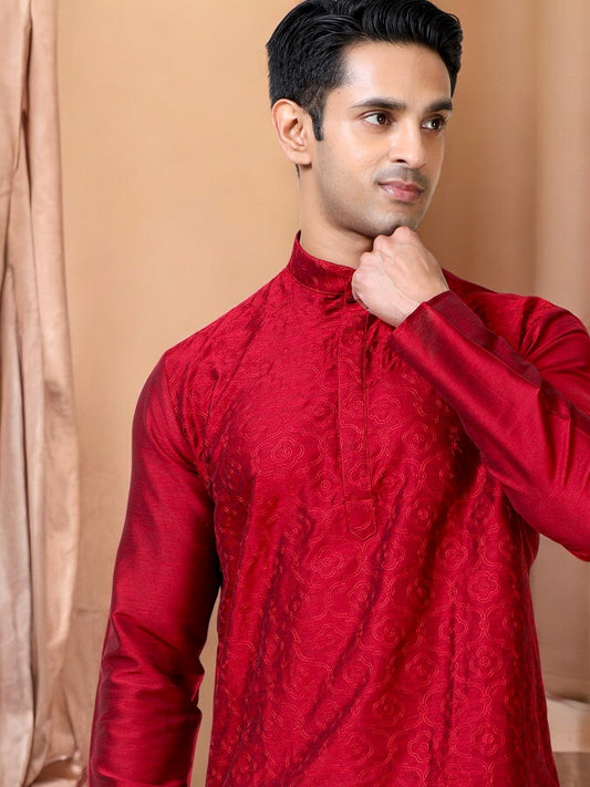 Tattva Men Embroidered Cotton Blend Straight Kurta