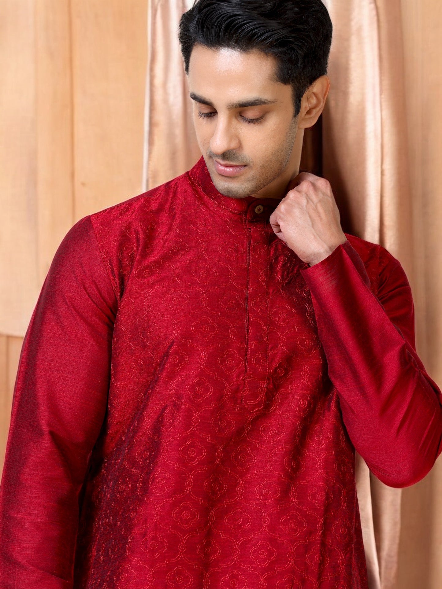 Tattva Men Embroidered Cotton Blend Straight Kurta