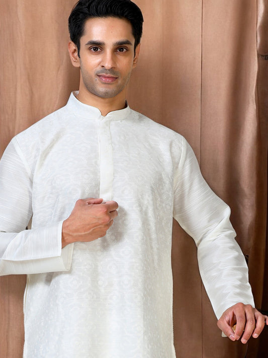 Tattva Men Embroidered Cotton Blend Straight Kurta