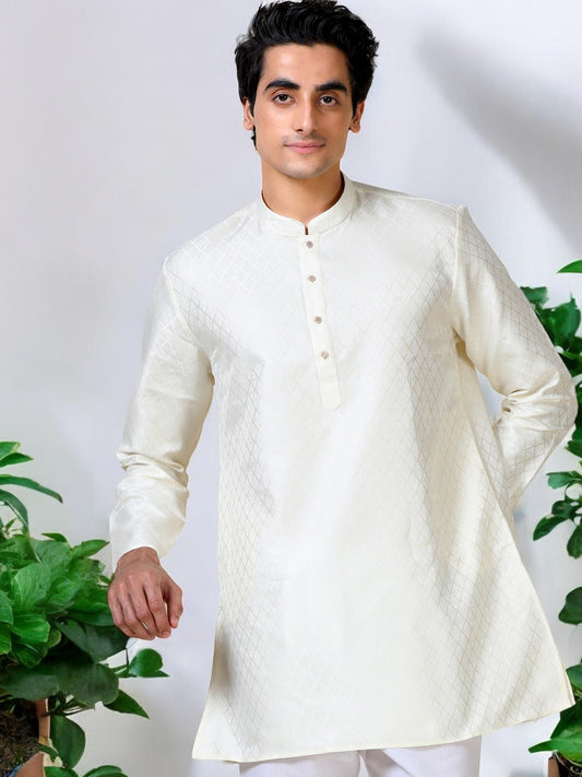 Tattva Men Solid Cotton Blend Straight Kurta