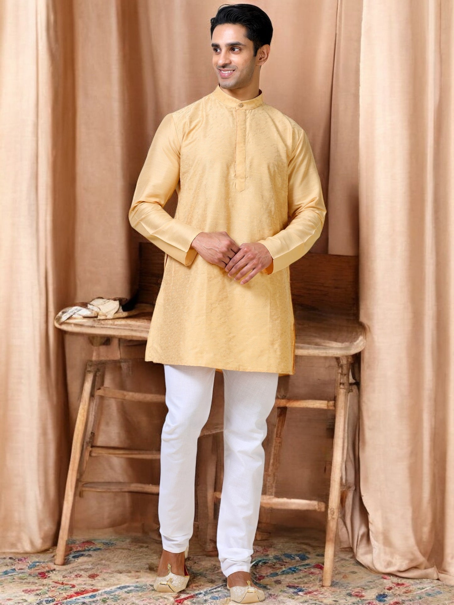 Tattva Men Embroidered Cotton Blend Straight Kurta