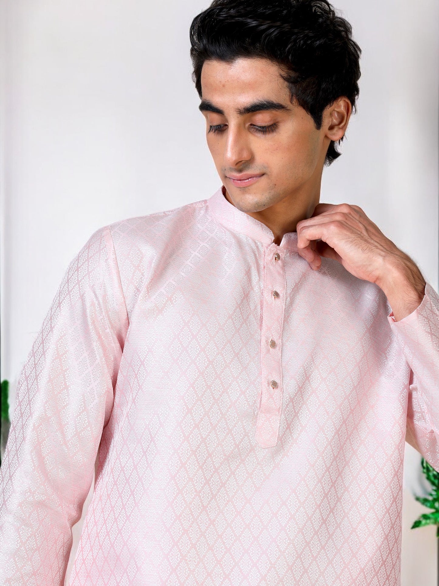 Tattva Men Solid Cotton Blend Straight Kurta