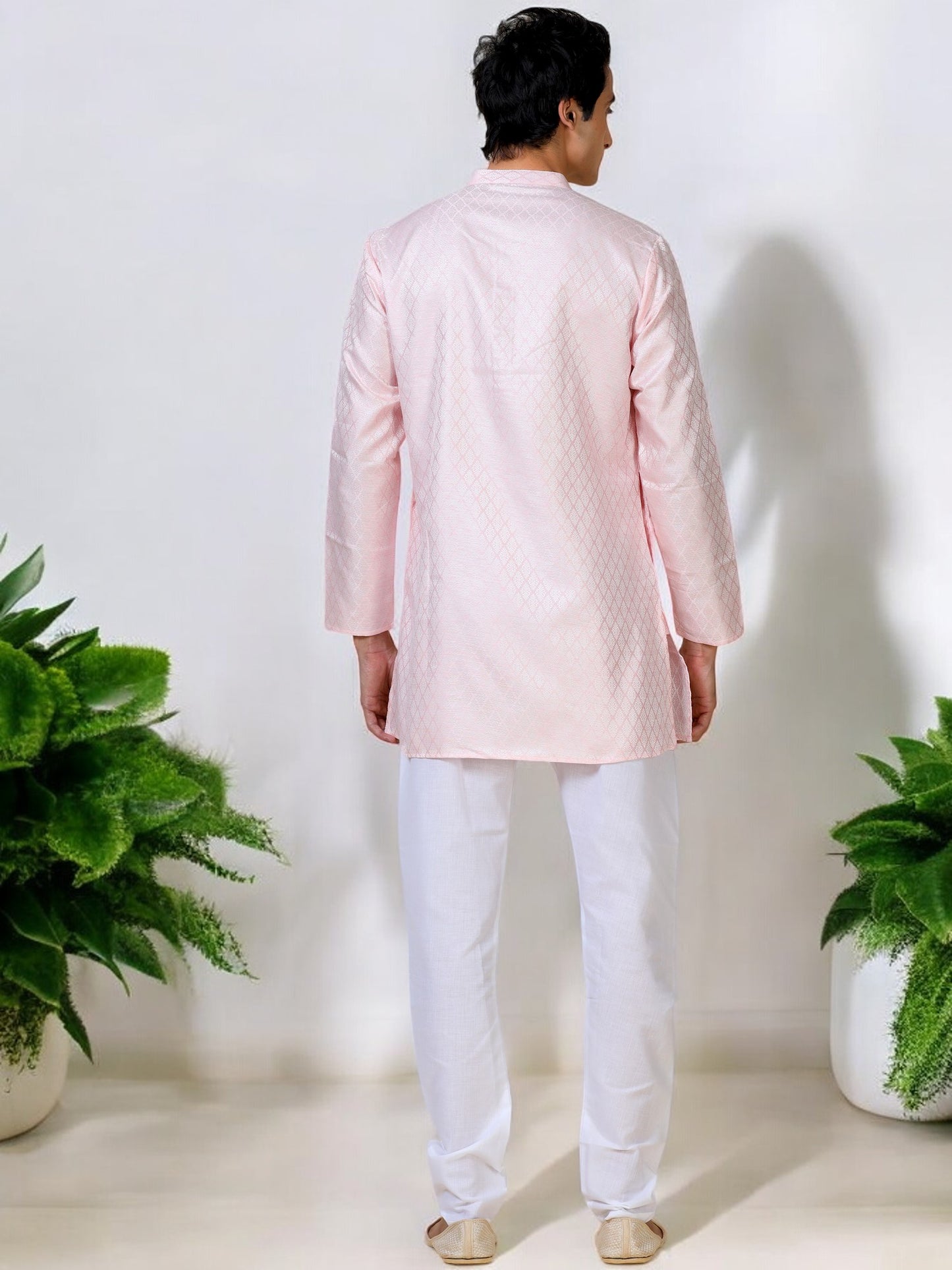 Tattva Men Solid Cotton Blend Straight Kurta