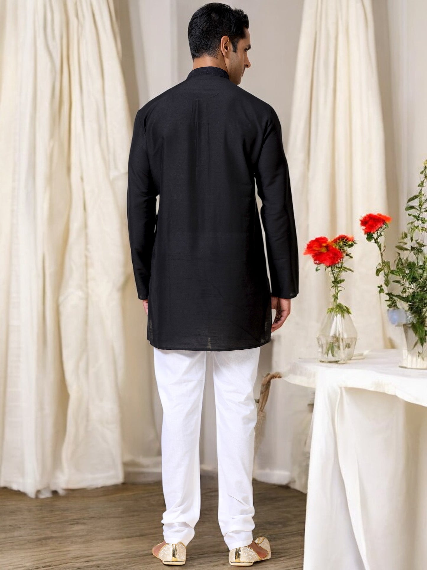 Tattva Men Embroidered Cotton Blend Straight Kurta