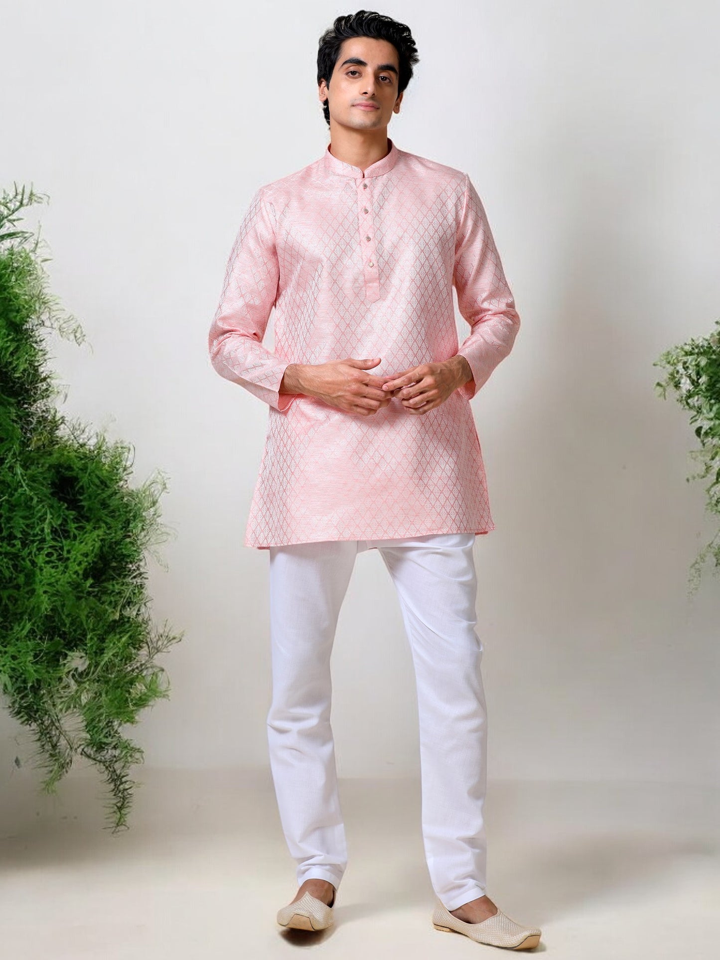 Tattva Men Solid Cotton Blend Straight Kurta