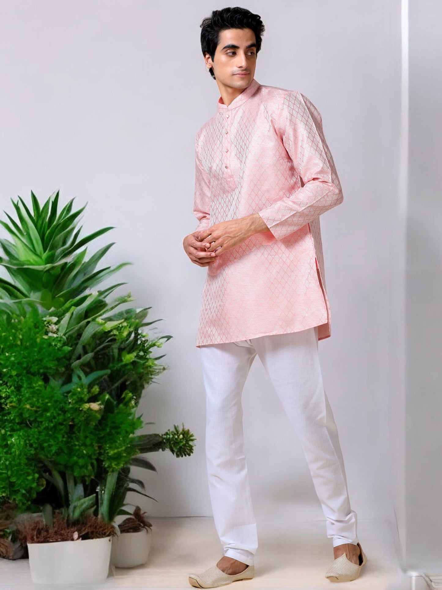 Tattva Men Solid Cotton Blend Straight Kurta