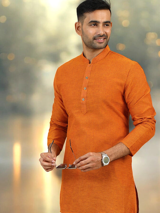 Tattva Men Thread Work Short Kurta