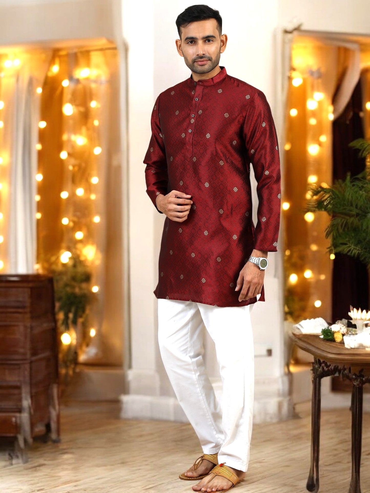 Tattva Men Thread Work Kurta