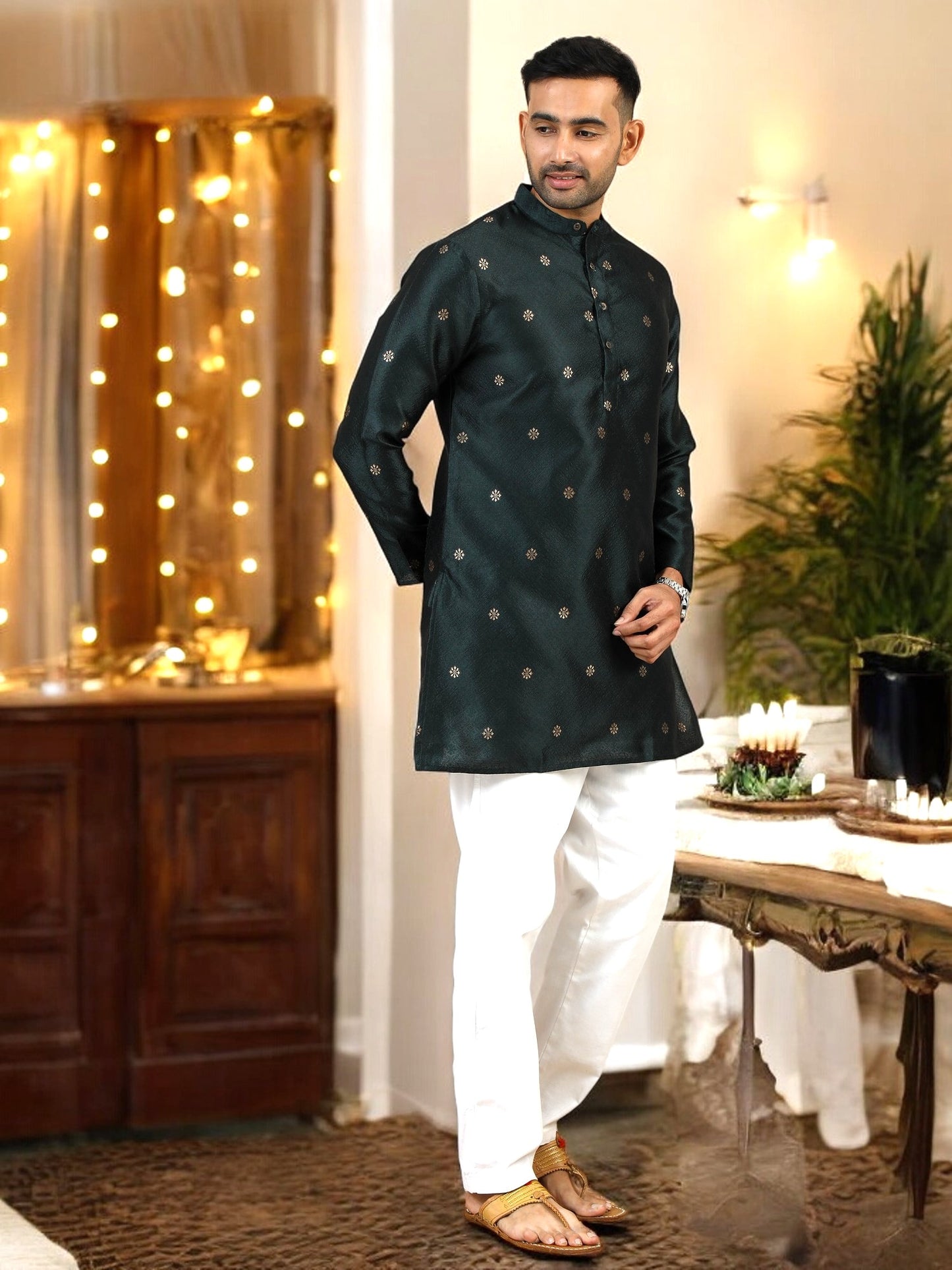 Tattva Men Dark Green Thread Work Kurta