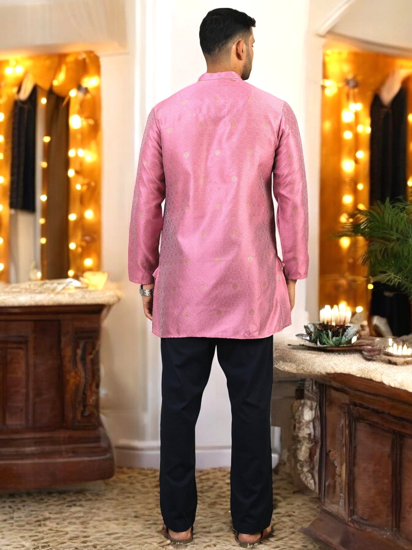 Tattva Men Pink Thread Work Kurta