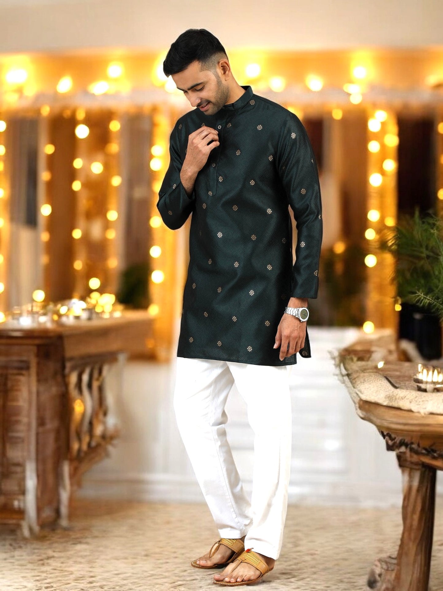 Tattva Men Dark Green Thread Work Kurta